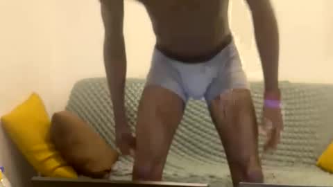 juicyblackd online show from November 2025 05:40:02 AM