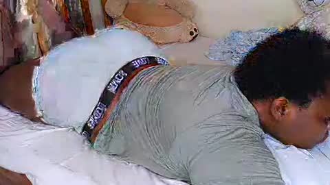 Snapshot of juicybooty_001 chatting on March 2026 09:59:02 AM Sweetass online show from March 2026 09:59:02 AM