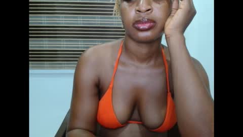 juicykinkx online show from November 2025 09:49:02 PM