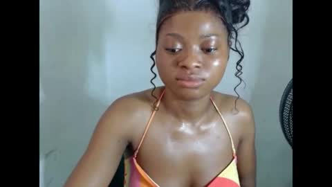 juicynpinkx online show from April 2026 08:29:01 AM