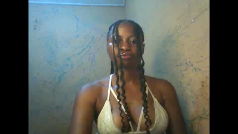 juicypiexx online show from November 2025 11:37:01 PM