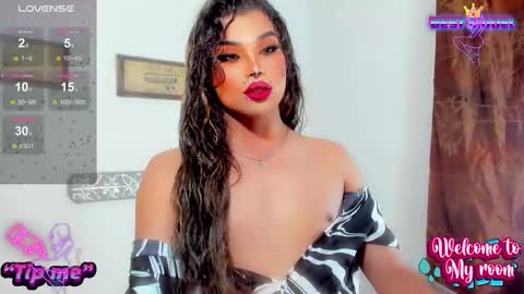 Jujubee online show from September 2025 04:01:01 PM