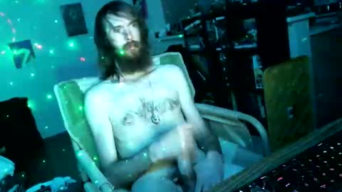 Snapshot of jukeb0x77 chatting on November 2025 09:42:01 AM Juk3B0x77 online show from November 2025 09:42:01 AM