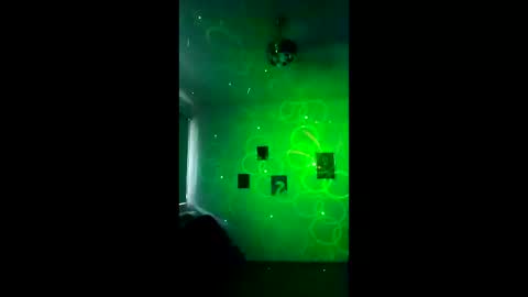 Snapshot of jukeb0x77 chatting on March 2026 01:53:02 AM Juk3B0x77 online show from March 2026 01:53:02 AM