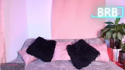 Jules and Gia online show from February 2026 04:36:01 PM