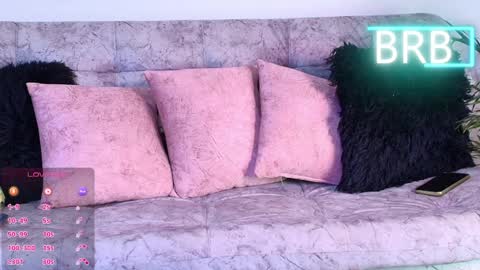 Jules and Gia online show from April 2026 12:27:01 PM