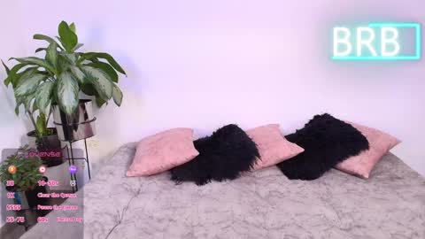 Jules and Gia online show from April 2026 09:12:01 AM