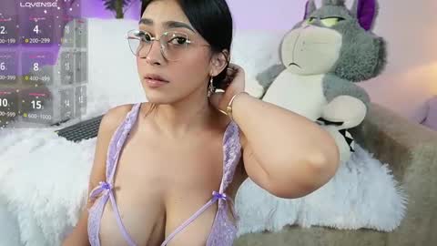 Jules Bennett online show from March 2025 12:00:02 AM