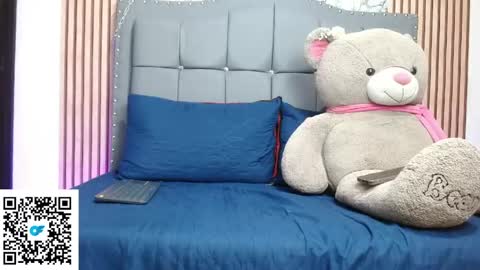 juleslombana online show from May 2026 01:18:02 PM