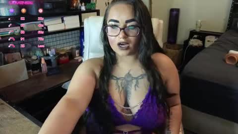 Snapshot of julesssnextdoor chatting on September 2025 05:45:02 AM Julesss online show from September 2025 05:45:02 AM