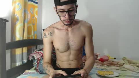 Julfigo online show from February 2025 12:34:02 PM