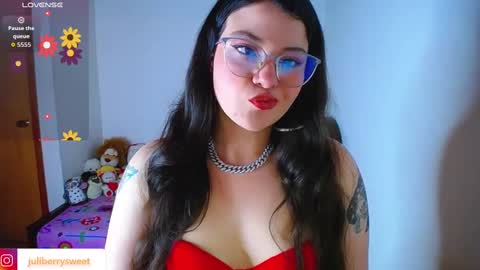 Juliana online show from October 2025 01:59:02 AM