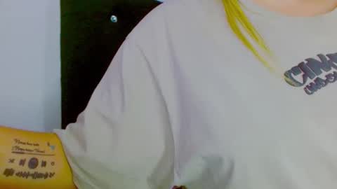  Juliana Torres  online show from October 2025 09:38:02 PM