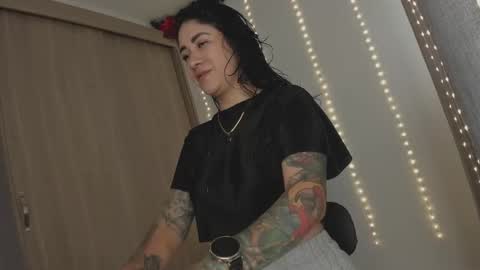 Juli Modelo Independiente online show from March 2026 03:12:01 PM