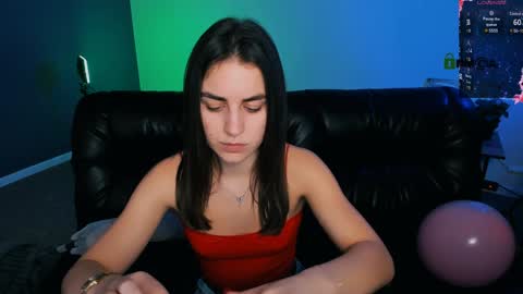 Snapshot of juli_kisss chatting on January 2025 02:27:01 AM juli kisss online show from January 2025 02:27:01 AM