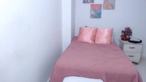 julia online show from October 2025 02:41:02 PM