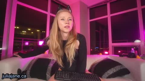Julia Jane online show from December 2024 03:26:01 AM