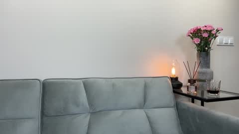 Julia R Le online show from January 2025 01:37:02 AM