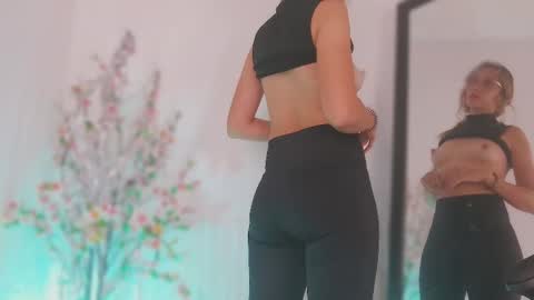 Julia Schedule 10 pm to 4  am GTM-5 online show from March 2025 07:07:02 PM