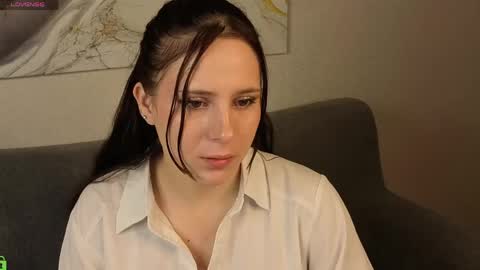 Snapshot of julia_shyy chatting on May 2026 01:03:01 AM Julia Shyy online show from May 2026 01:03:01 AM