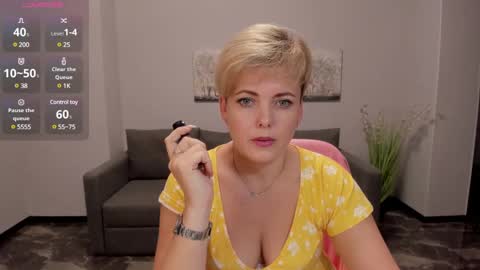 Snapshot of julia_wilsons chatting on December 2024 11:12:02 AM Julia online show from December 2024 11:12:02 AM