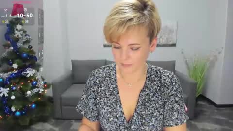 Snapshot of julia_wilsons chatting on December 2024 03:55:01 PM Julia online show from December 2024 03:55:01 PM