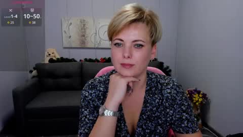 Snapshot of julia_wilsons chatting on January 2025 12:47:02 PM Julia online show from January 2025 12:47:02 PM