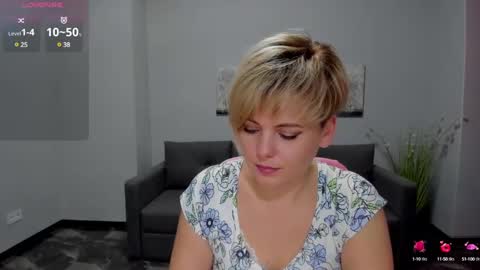 Snapshot of julia_wilsons chatting on January 2025 07:17:01 AM Julia online show from January 2025 07:17:01 AM