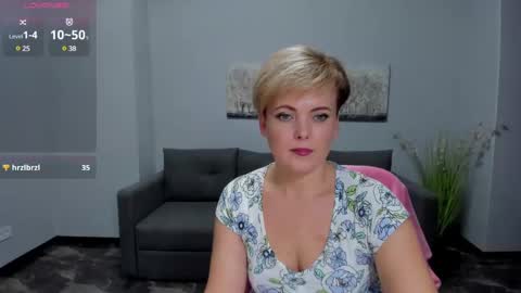 Snapshot of julia_wilsons chatting on January 2025 10:00:02 AM Julia online show from January 2025 10:00:02 AM