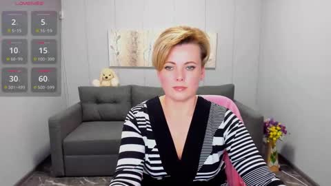 Snapshot of julia_wilsons chatting on January 2025 01:09:01 PM Julia online show from January 2025 01:09:01 PM