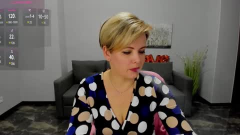 Snapshot of julia_wilsons chatting on February 2025 12:49:02 PM Julia online show from February 2025 12:49:02 PM