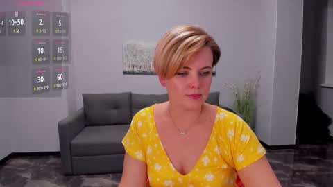 Snapshot of julia_wilsons chatting on February 2025 05:15:01 PM Julia online show from February 2025 05:15:01 PM