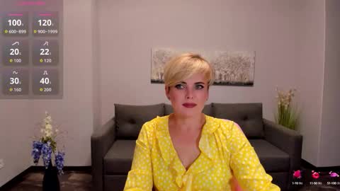 Snapshot of julia_wilsons chatting on September 2025 12:07:02 PM Julia online show from September 2025 12:07:02 PM