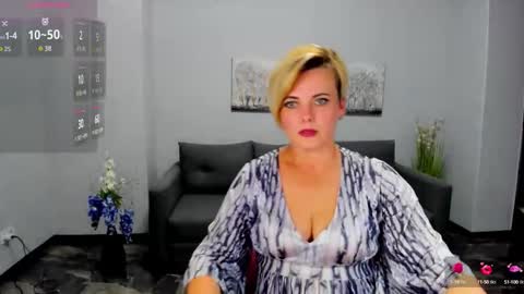 Snapshot of julia_wilsons chatting on September 2025 12:29:01 PM Julia online show from September 2025 12:29:01 PM