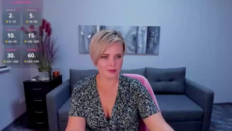 Snapshot of julia_wilsons chatting on October 2025 12:06:02 PM Julia online show from October 2025 12:06:02 PM