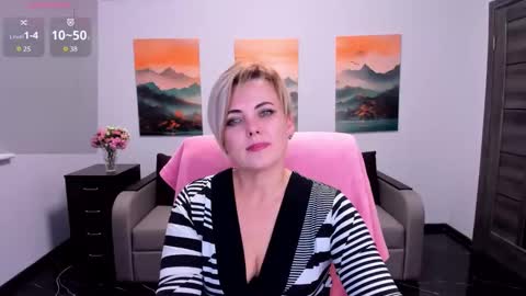 Snapshot of julia_wilsons chatting on November 2025 03:22:01 PM Julia online show from November 2025 03:22:01 PM