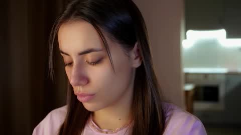 Molly online show from March 2026 02:52:01 PM