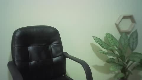 JuliaMack online show from March 2025 12:28:02 AM