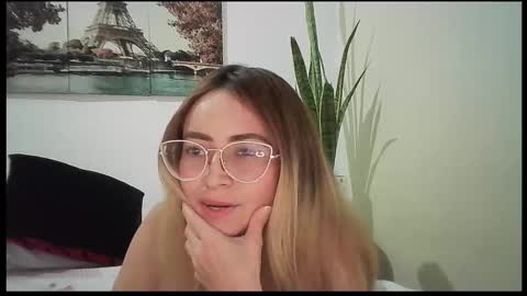 JuliaMack online show from November 2025 09:47:01 PM