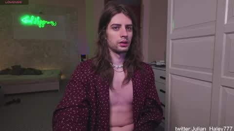 julian_cassablanca online show from April 2026 03:20:01 AM