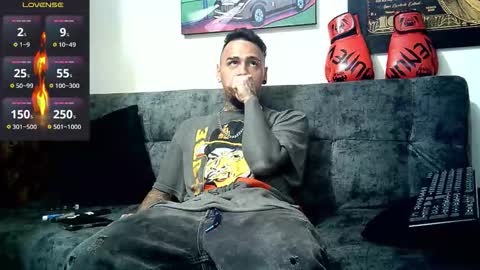 Snapshot of julian_tattoo chatting on September 2025 10:53:02 PM Julian independent model online show from September 2025 10:53:02 PM