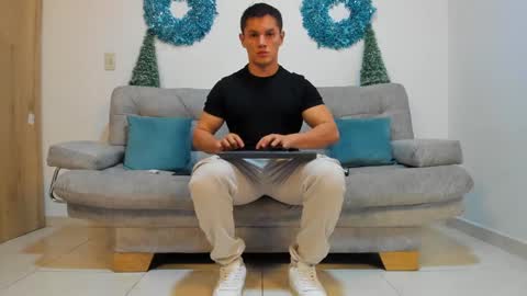 julian_wallace online show from January 2025 01:21:01 AM