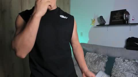 julian_wallace online show from February 2026 02:25:02 PM