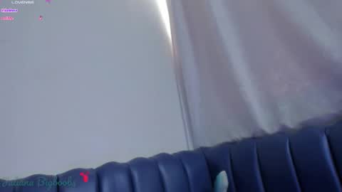 Juliana online show from November 2025 07:05:02 PM