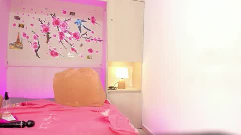 Snapshot of julianablaze chatting on November 2025 08:25:02 AM julianablaze online show from November 2025 08:25:02 AM