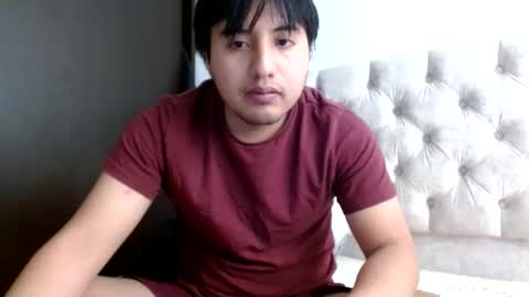 Julian online show from April 2026 08:00:02 PM