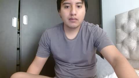 Snapshot of julianalvarez95 chatting on April 2026 06:38:01 PM Julian online show from April 2026 06:38:01 PM
