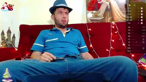 Snapshot of juliano_777 chatting on December 2024 02:42:01 PM Call me Juliano independent model online show from December 2024 02:42:01 PM