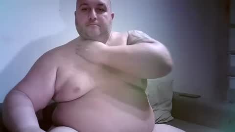 Juliano online show from November 2025 02:43:02 AM