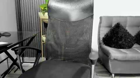 Julian online show from March 2025 02:15:01 AM